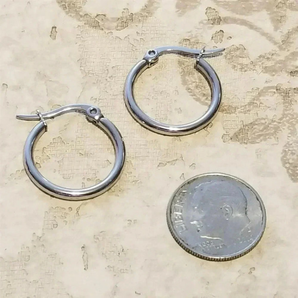 Sleek 316L Surgical Stainless Steel Silver 20mm Hypo Allergenic Hoop Earrings - Picture 5 of 5